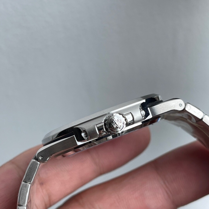 Watch0412