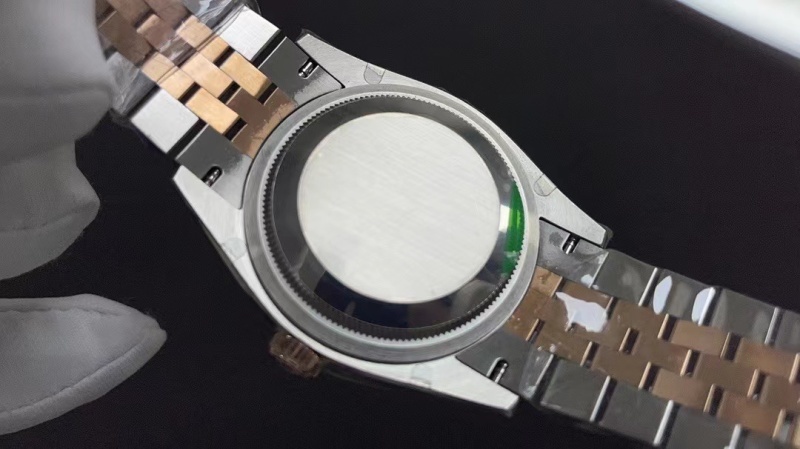 Watch0263