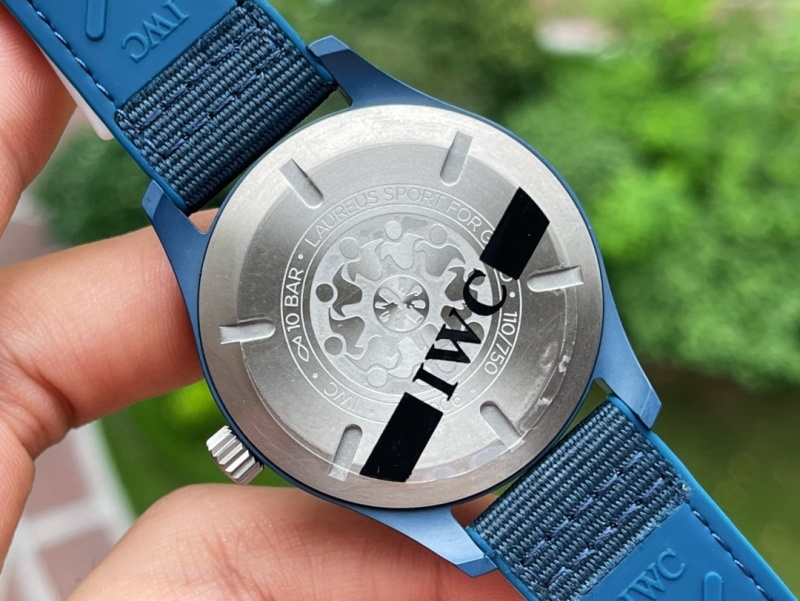Watch0833