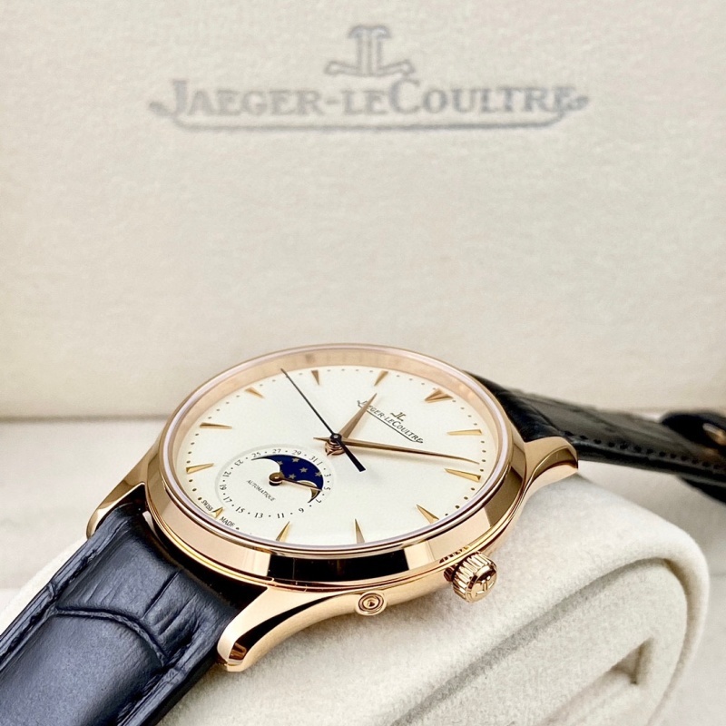 Watch0435