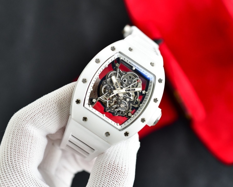 Watch0255