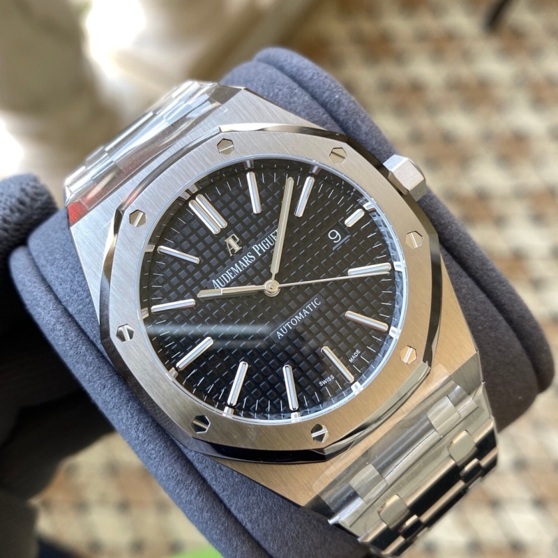 Watch0013