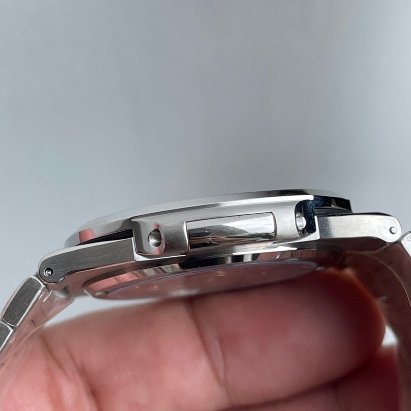 Watch0412