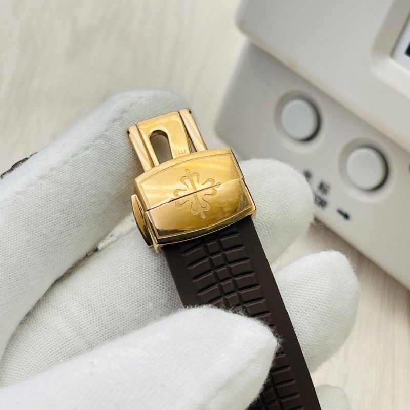 Watch0665
