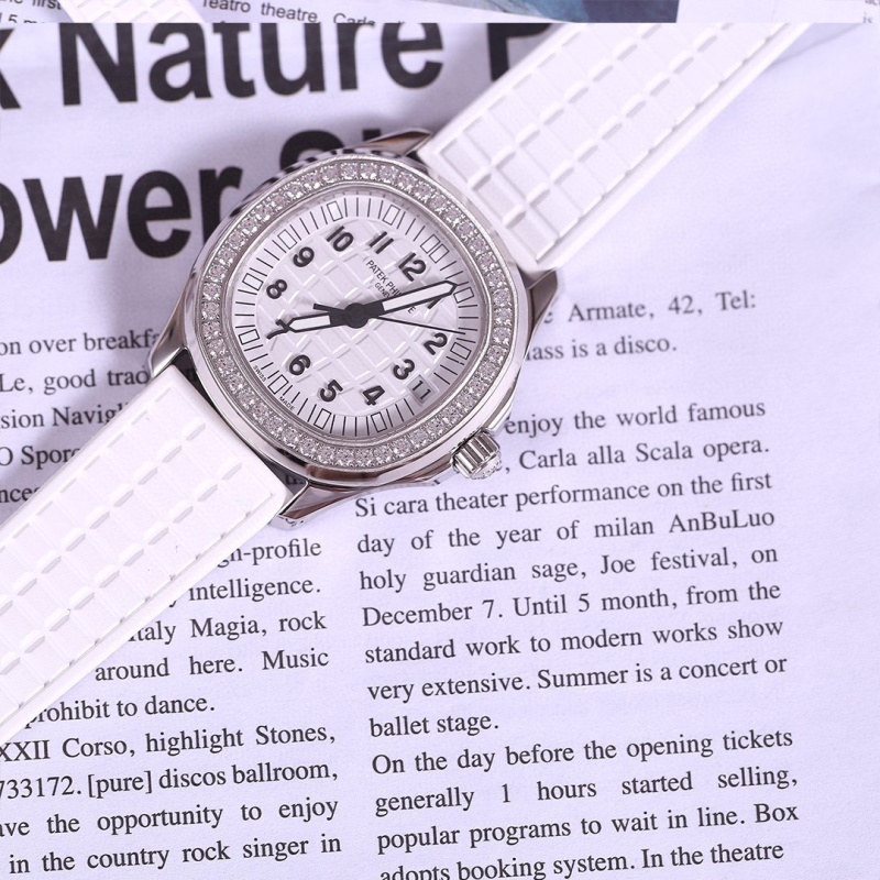 Watch0575