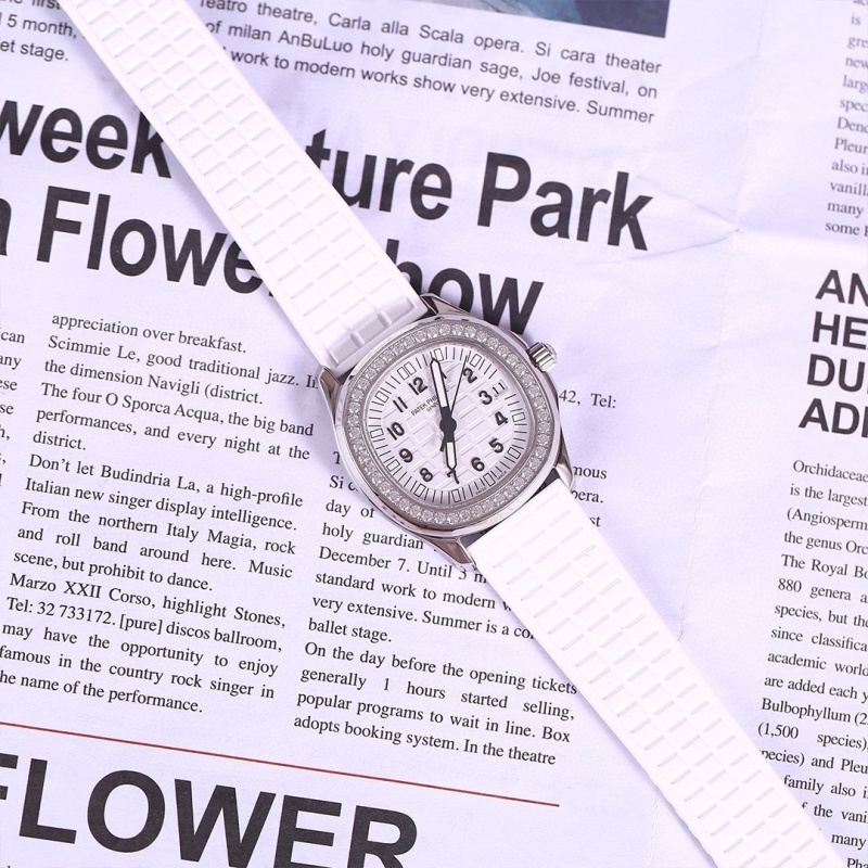 Watch0575