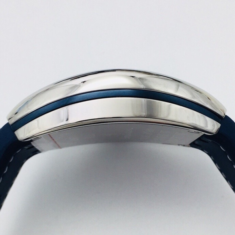 Watch0530