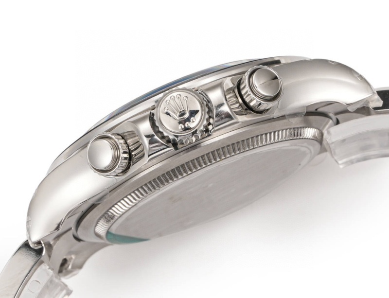 Watch0736