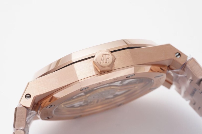 Watch0635