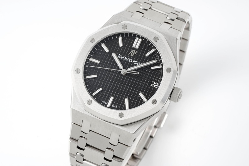 Watch0663