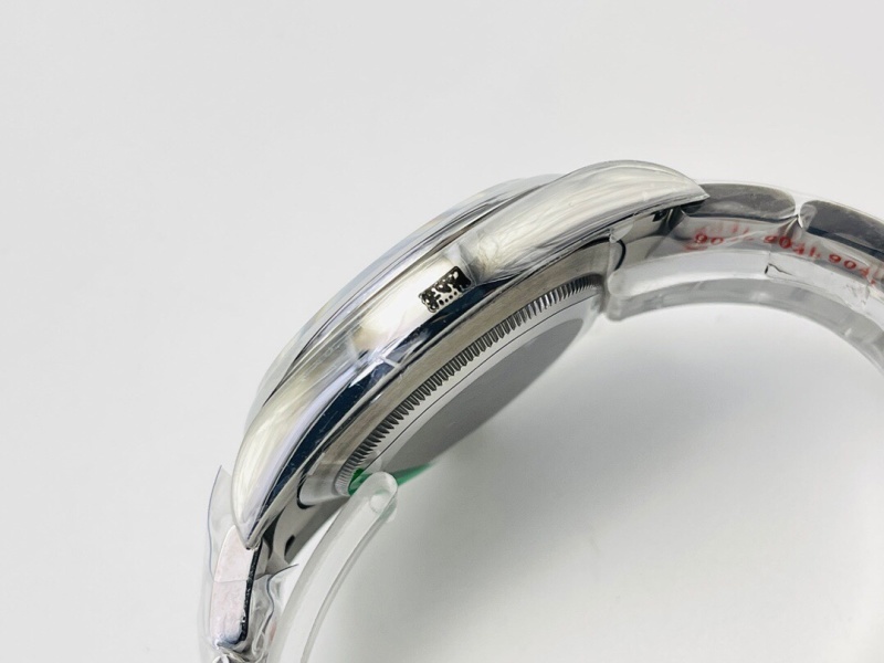 Watch0047