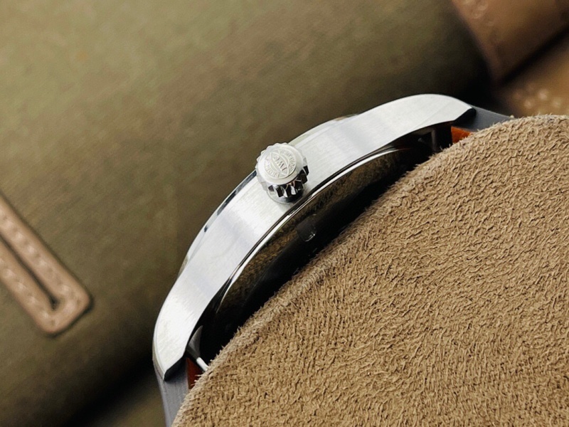 Watch0108