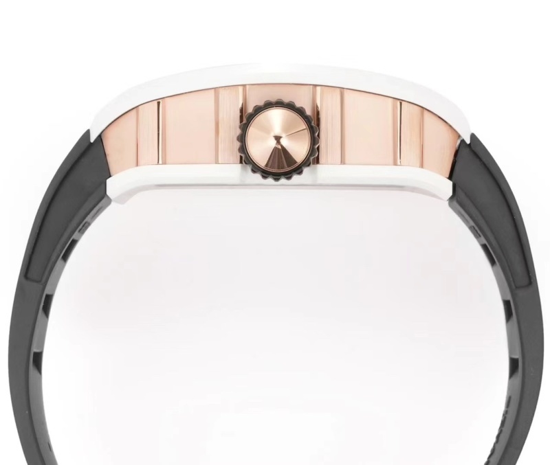 Watch0700