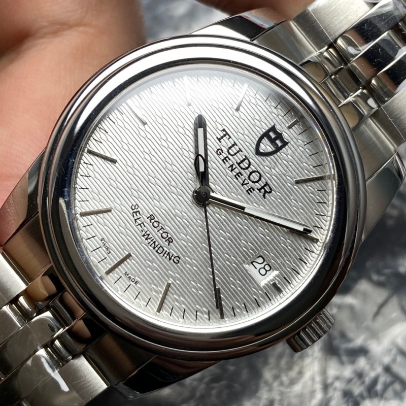 Watch0134
