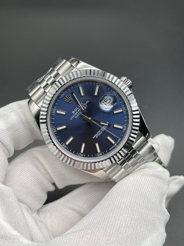 Top watch 0123