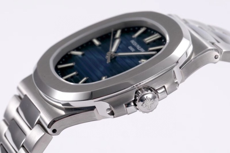 Watch0433