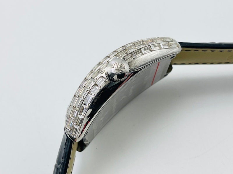 Watch0006