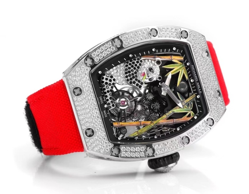 Watch0782