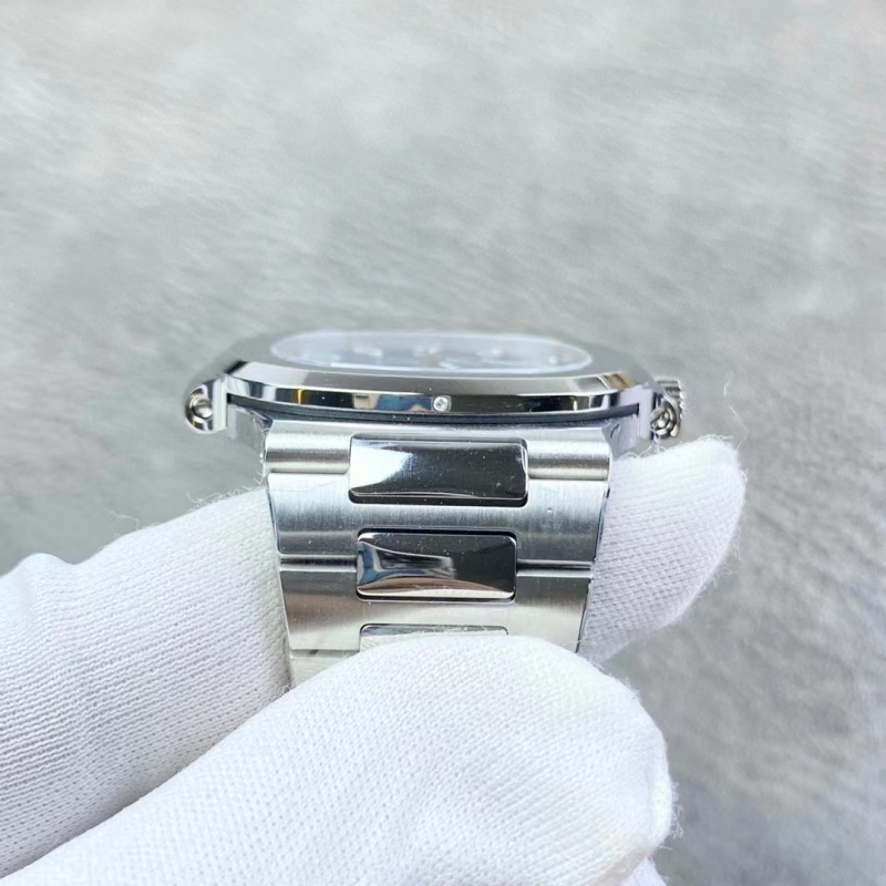 Watch0355