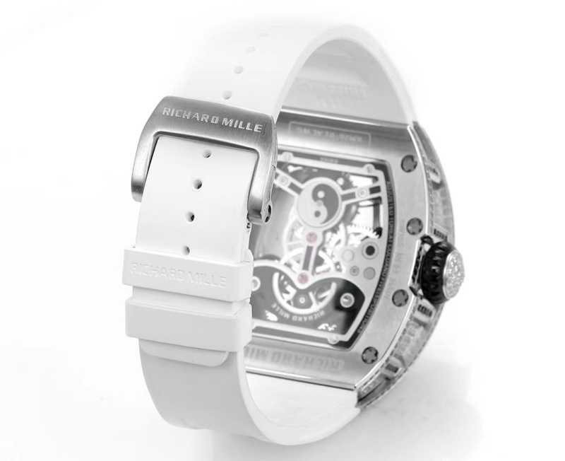 Watch0779