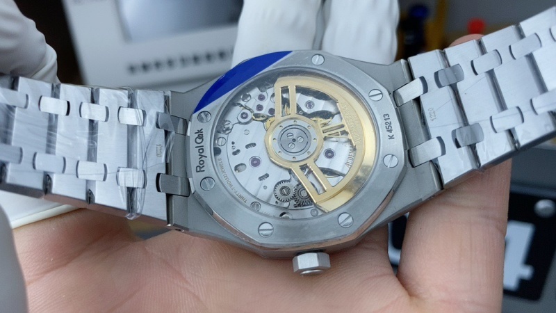 Watch0210