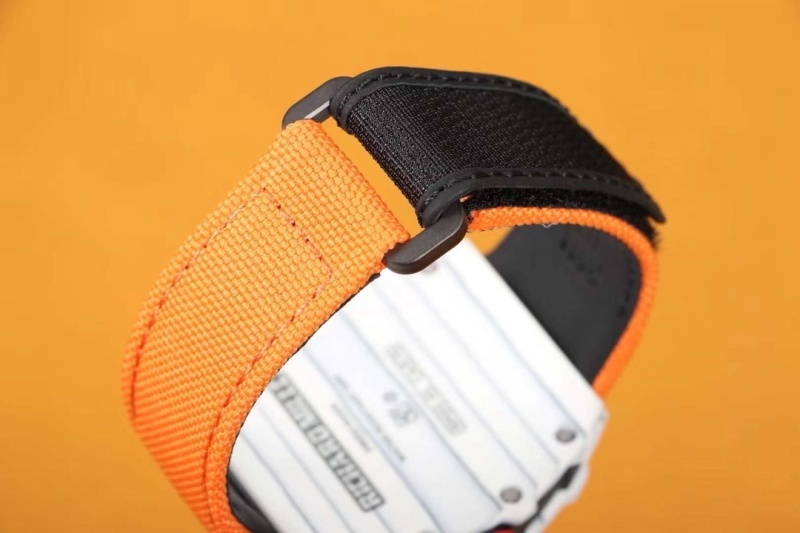 Watch0287