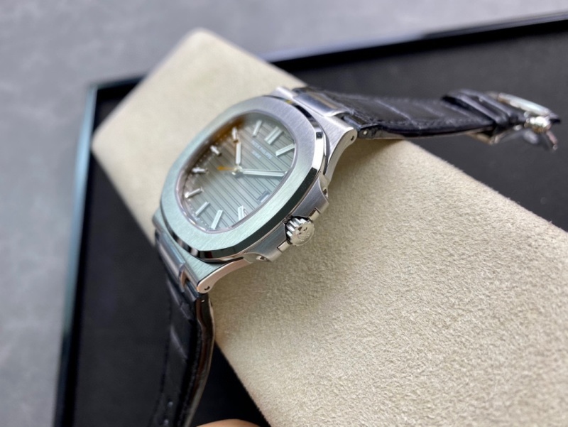 Watch0173