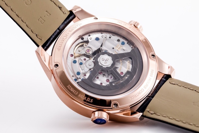 Watch0533