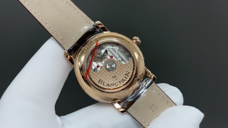 Watch0593