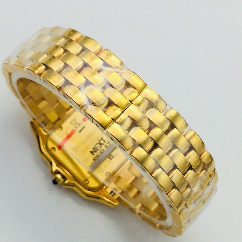 Watch0682