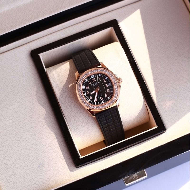 Watch0580