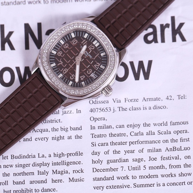 Watch0577