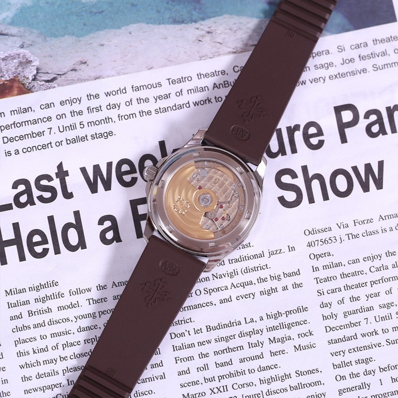 Watch0577