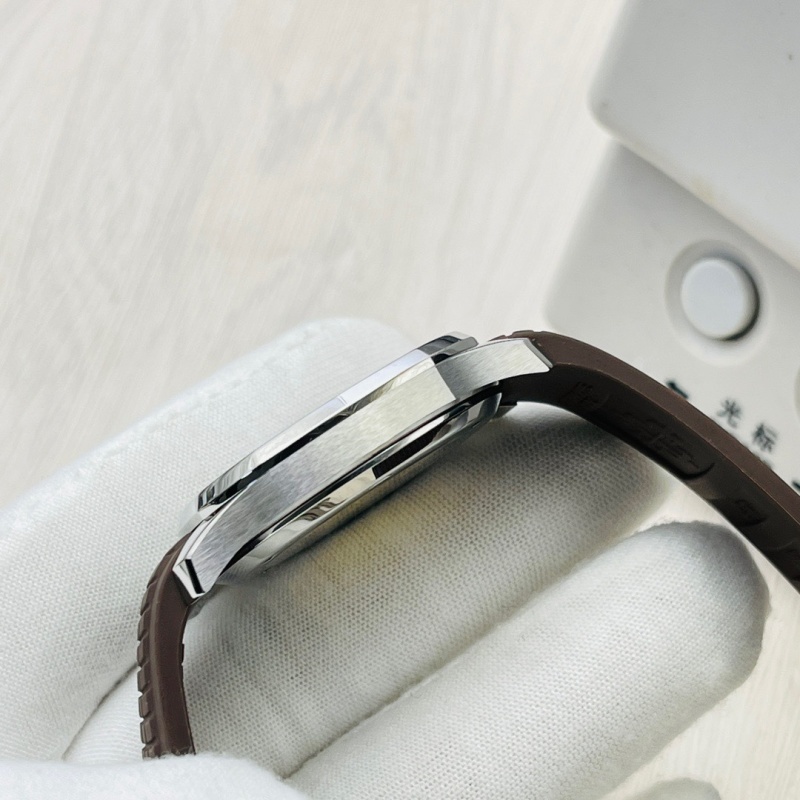 Watch0667