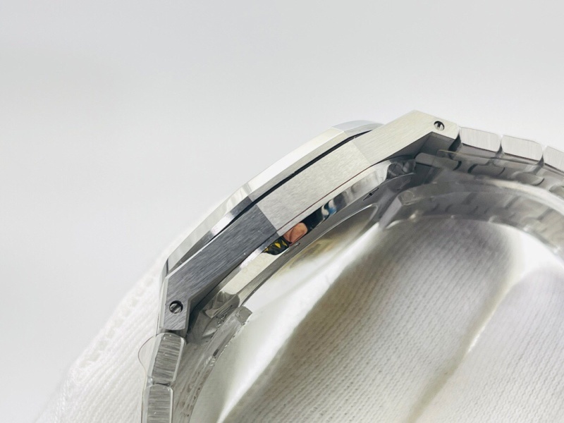 Watch0050
