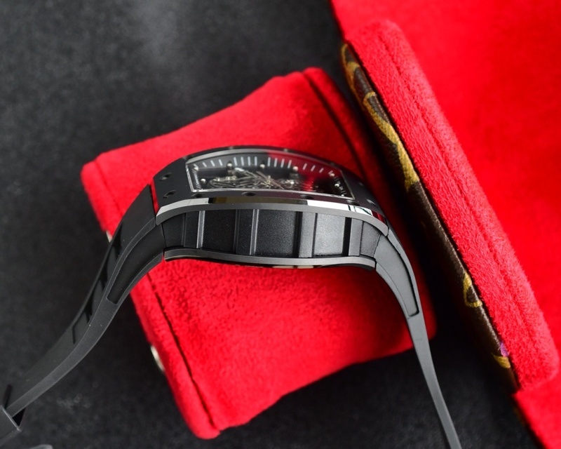Watch0253