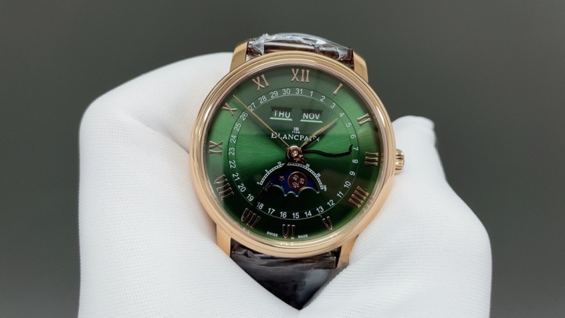 Watch0592