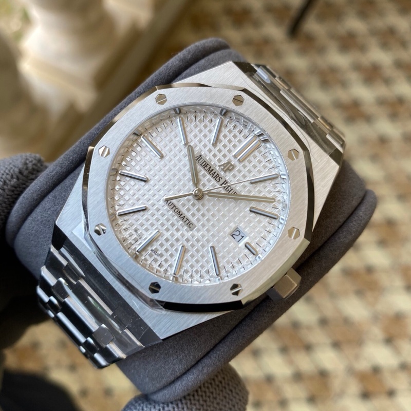 Watch0014