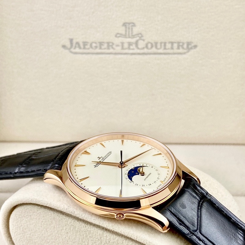 Watch0435