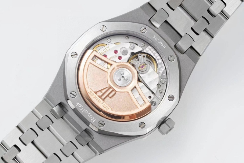 Watch0388
