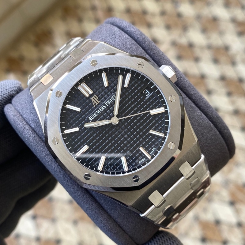 Watch0016