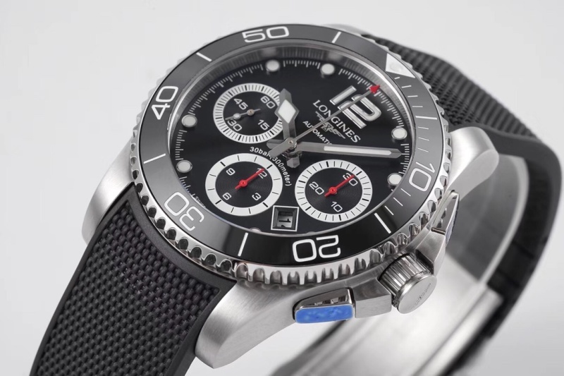 Watch0352