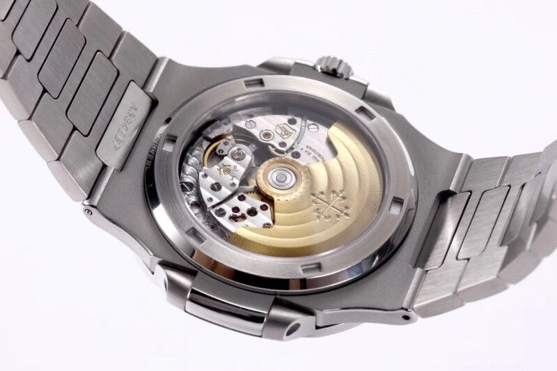 Watch0433