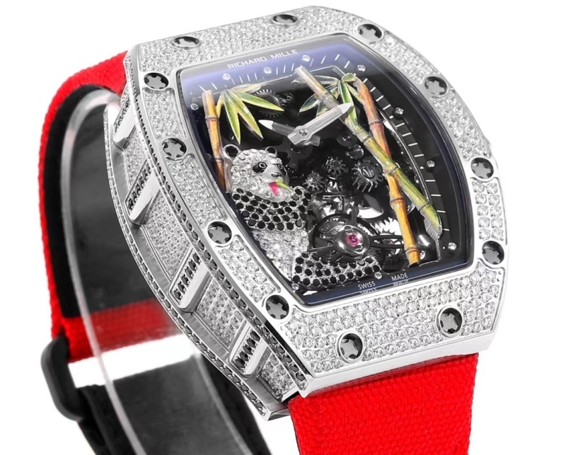 Watch0782