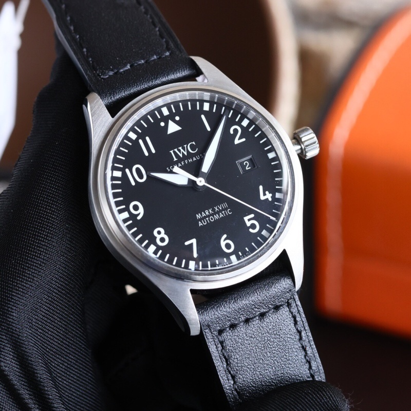 Watch0383