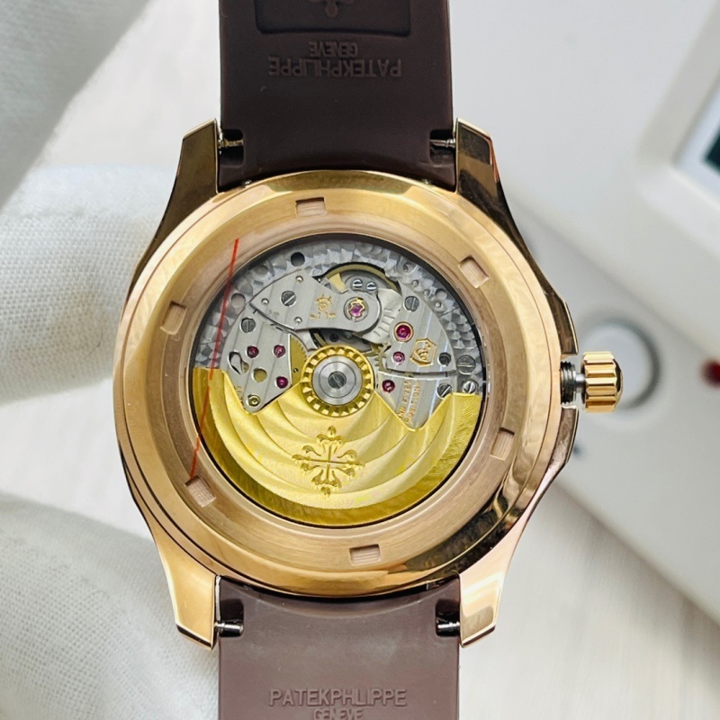 Watch0665