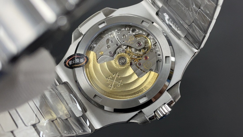 Watch0647
