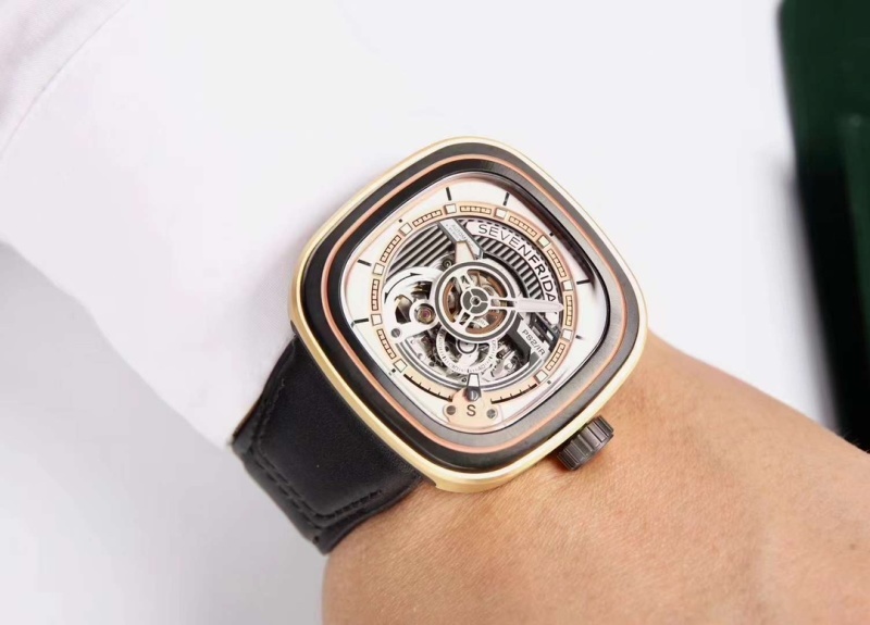 Watch0305