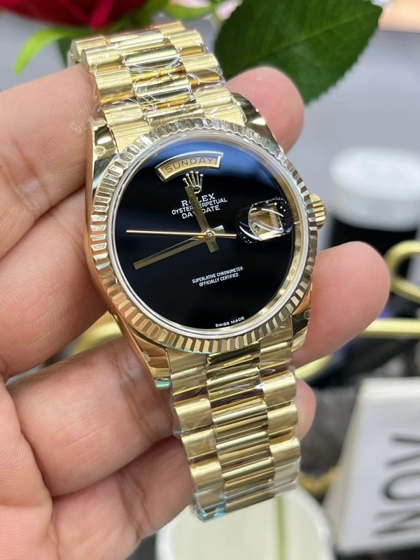 Watch0798
