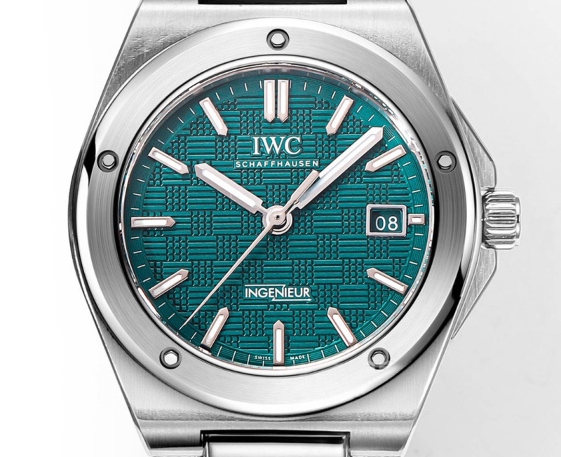 Watch0776